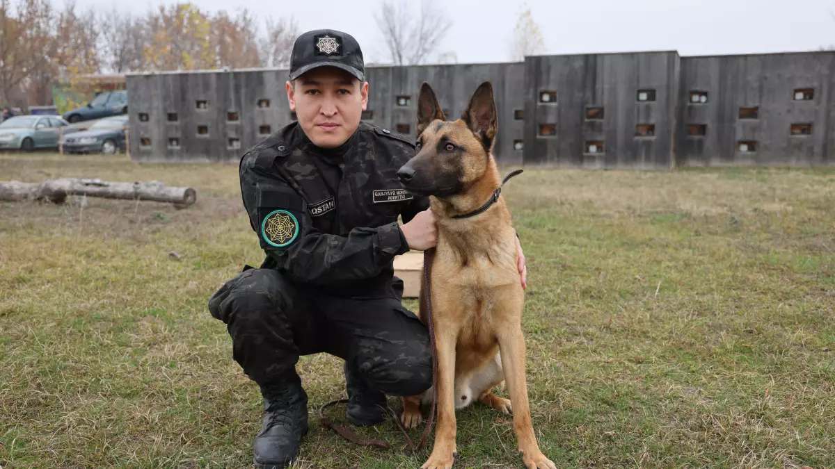 Собаки АФМ помогли обнаружить 17 кило наркотиков