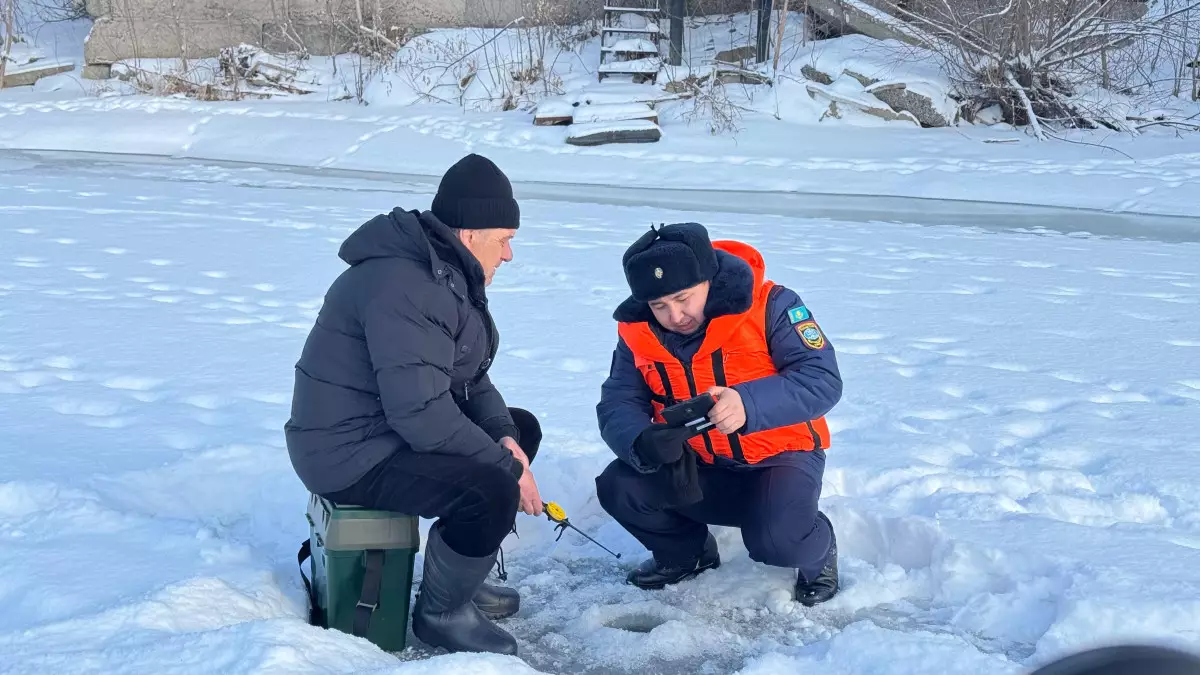 По тонкому льду: спасатели проводят профилактические рейды в ВКО