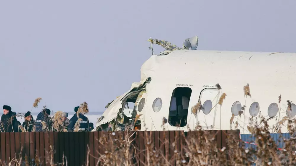 Расследование трагедии с самолетом Bek Air под Алматы могут возобновить