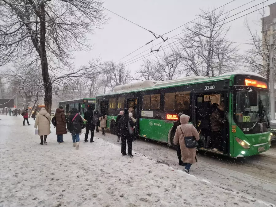 Әкімдік Алматыға қала маңынан келетіндер үшін қуанышты жаңалықты жеткізді