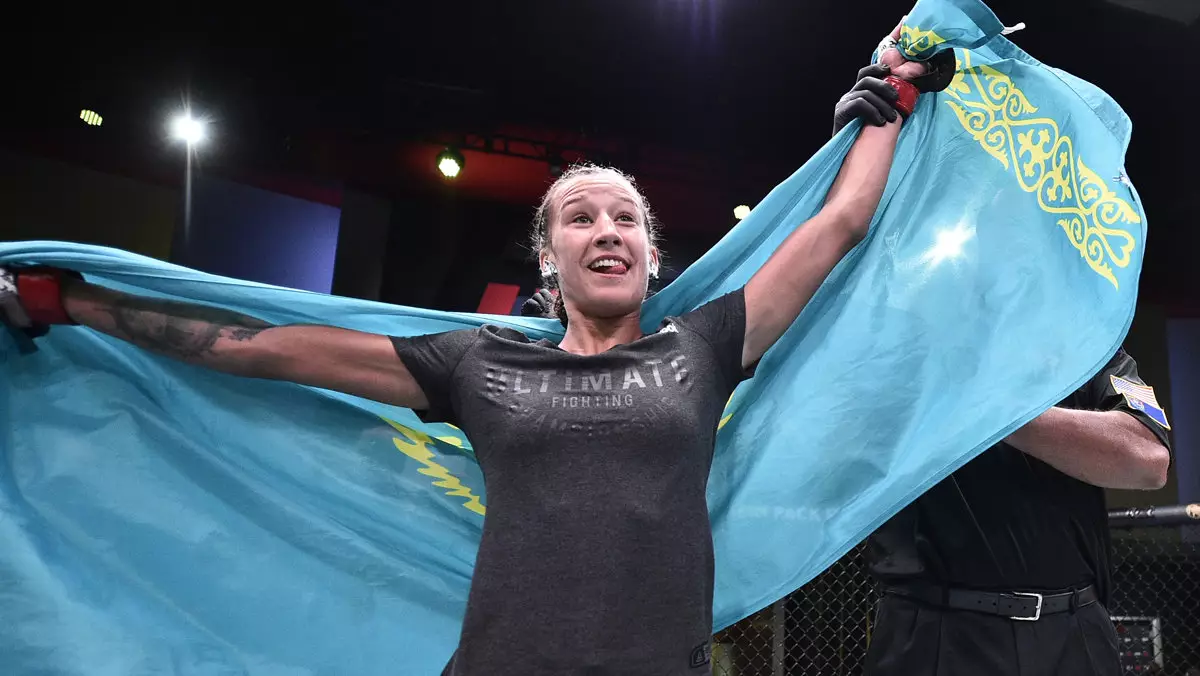 Первая казахстанка в UFC оказалась на улице в США. Мария Агапова просит о помощи