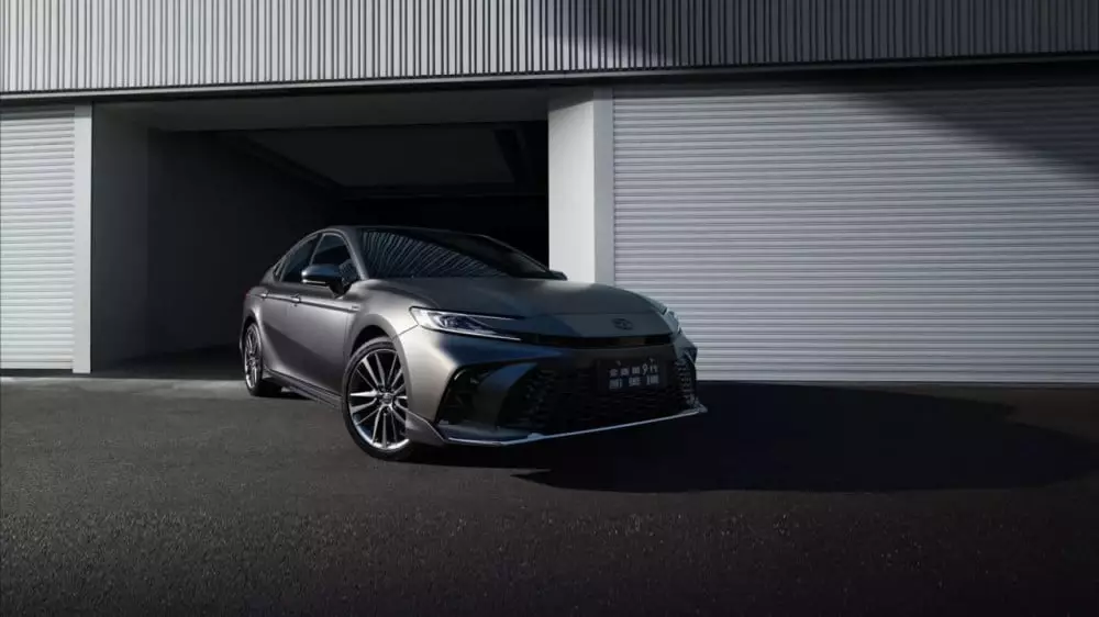 Toyota показала новую Camry для китайского рынка