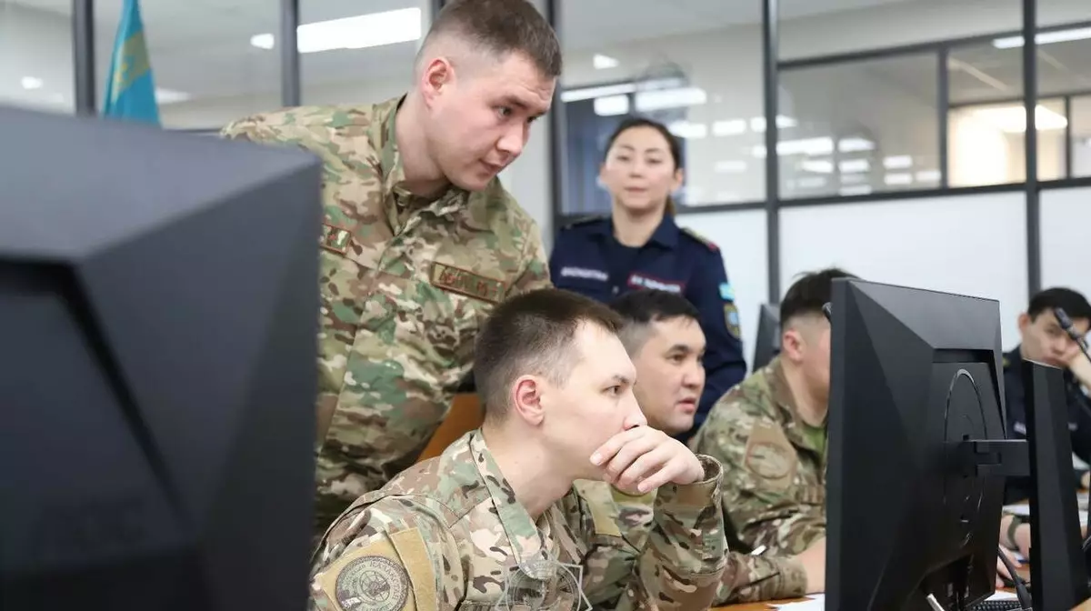 К расследованию крушения самолета в Актау подключились международные эксперты