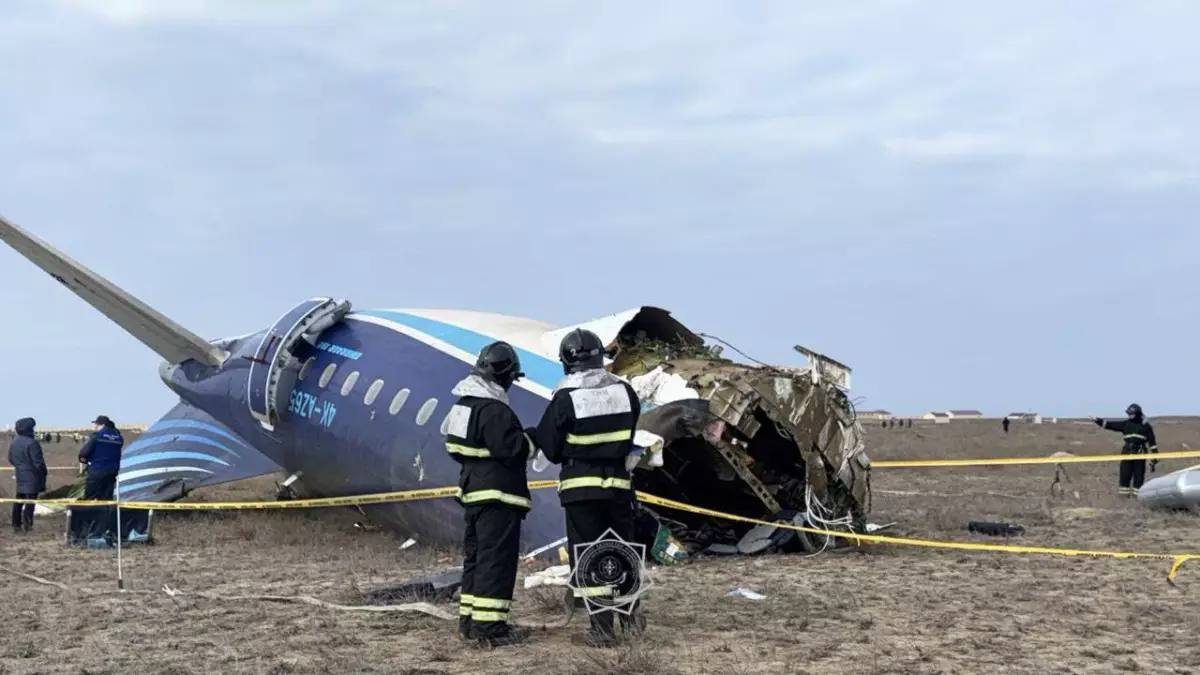 В Казахстане начато расследование крушения самолёта Azerbaijan Airlines