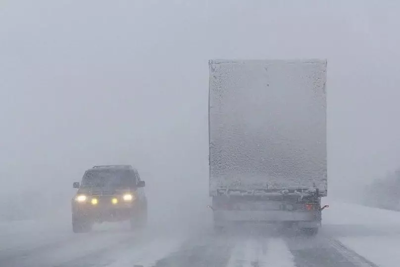 Трассы в трёх регионах Казахстана закрыли из-за непогоды