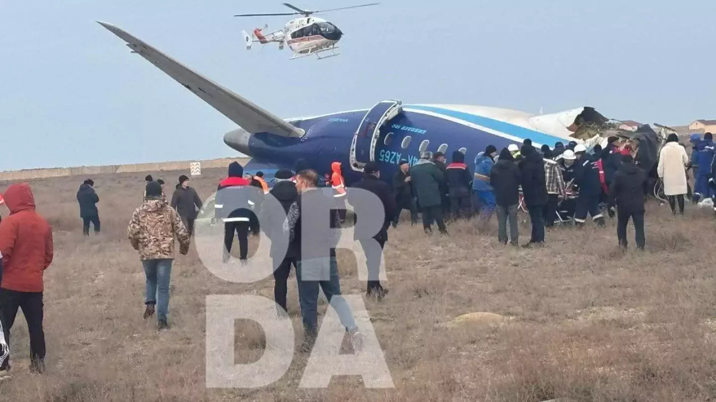 Казахстан направит чёрные ящики разбившегося в Актау самолета на расшифровку в Бразилию 