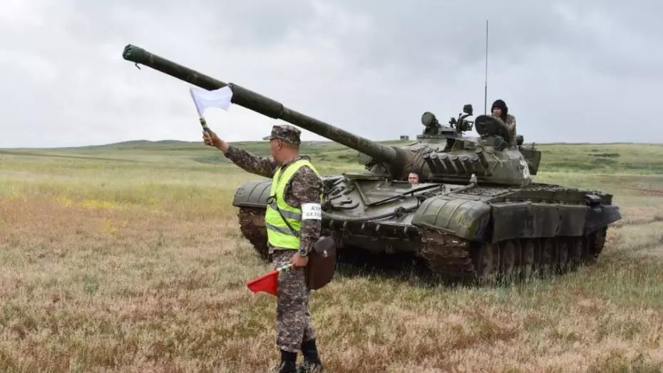 Жыл басынан бері 100 бірлік жауынгерлік және әуе техникасы сатып алынды