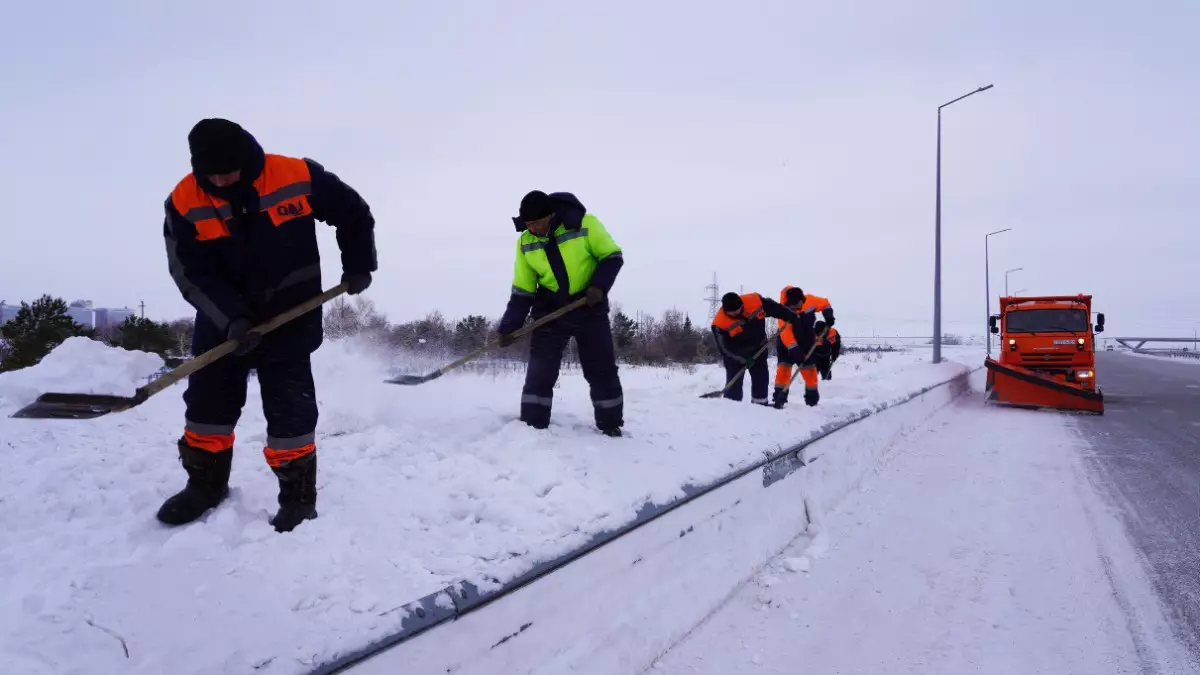 Дорожные службы работают в усиленном режиме в новогодние праздники