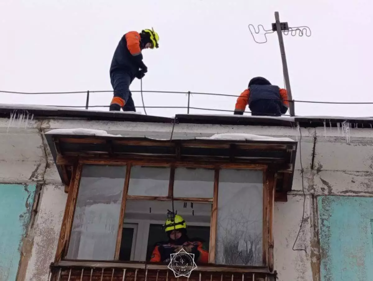 Две пенсионерки получили переломы ног не выходя из дома в СКО