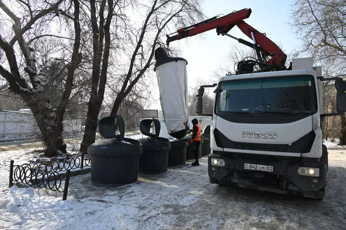 В Алматы модернизируют систему управления твердыми бытовыми отходами