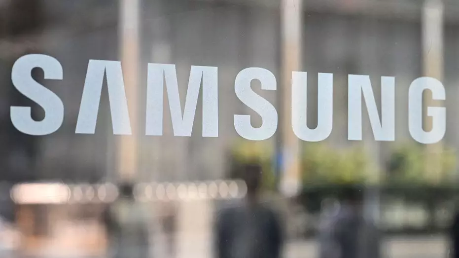 Новые холодильники Samsung с искусственным интеллектом позволят напрямую заказывать продукты