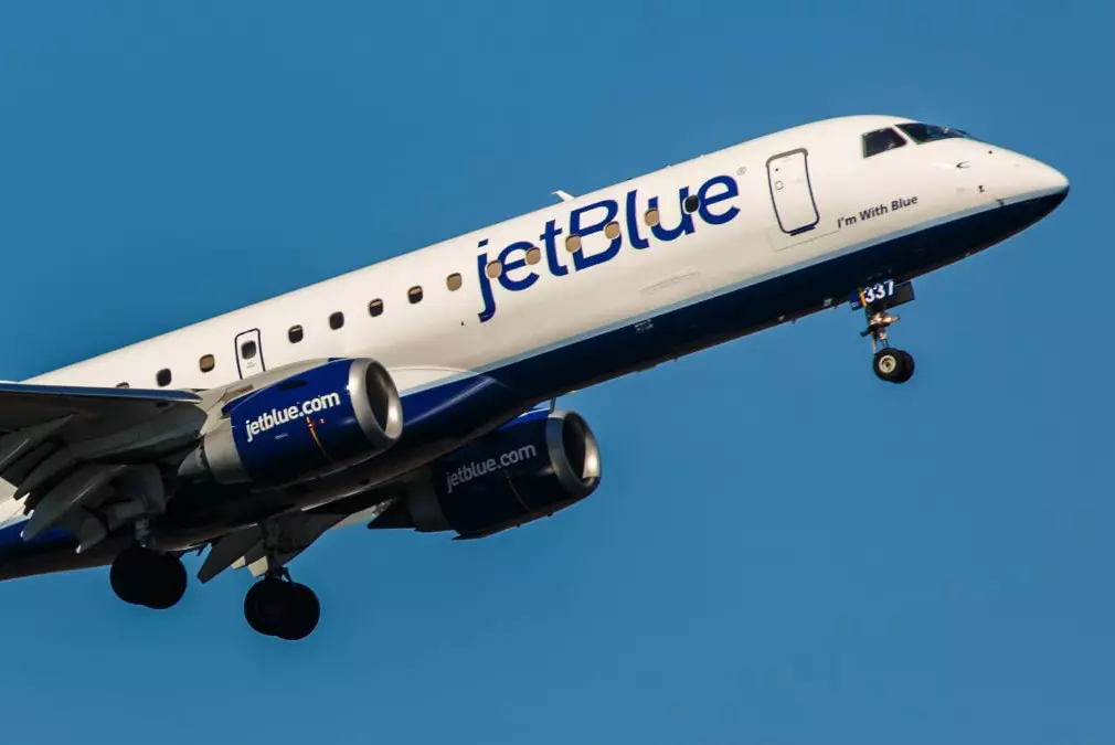 Два трупа обнаружены в зоне шасси самолёта JetBlue в США