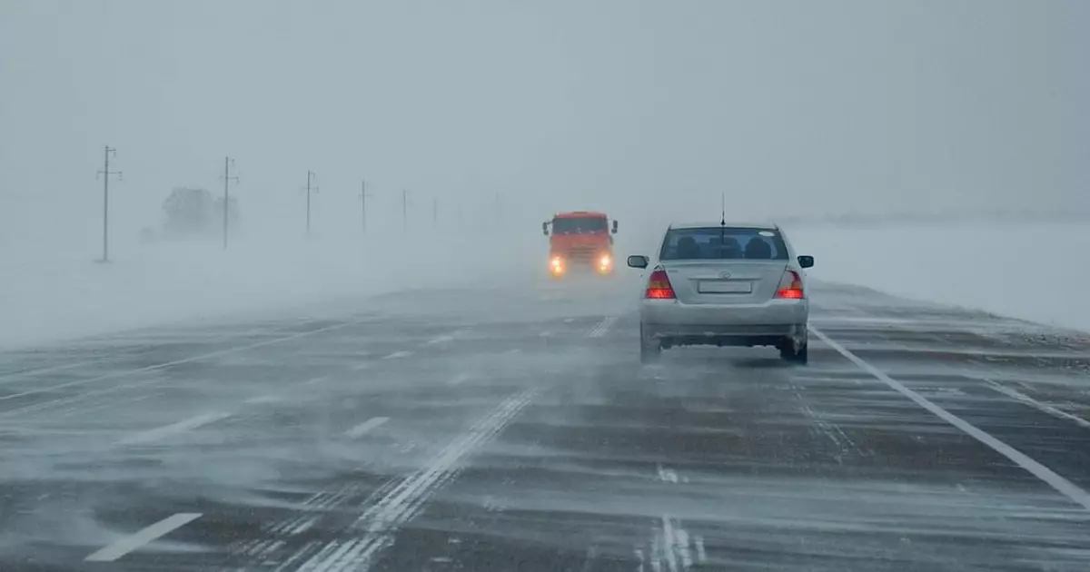   Қазақстанның екі өңірінде жолдар жабылды   