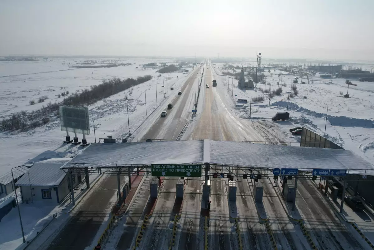 Из-за непогоды закрыты трассы на севере Казахстана