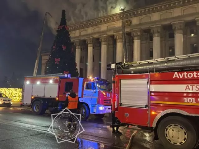 В Алматы горит здание КБТУ