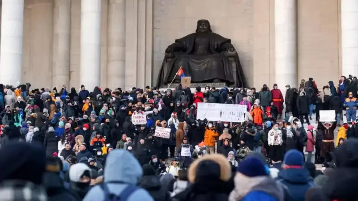 3 мыңға жуық адам үкіметтің отставкасын талап етіп, наразылық білдірді