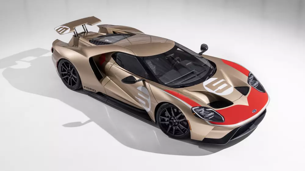 Фернандо Алонсо обзавелся редким Ford GT