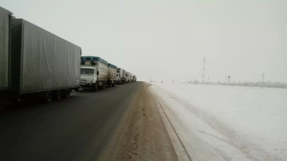 Казахстанским перевозчикам будут по-новому выдавать разрешения на выезд