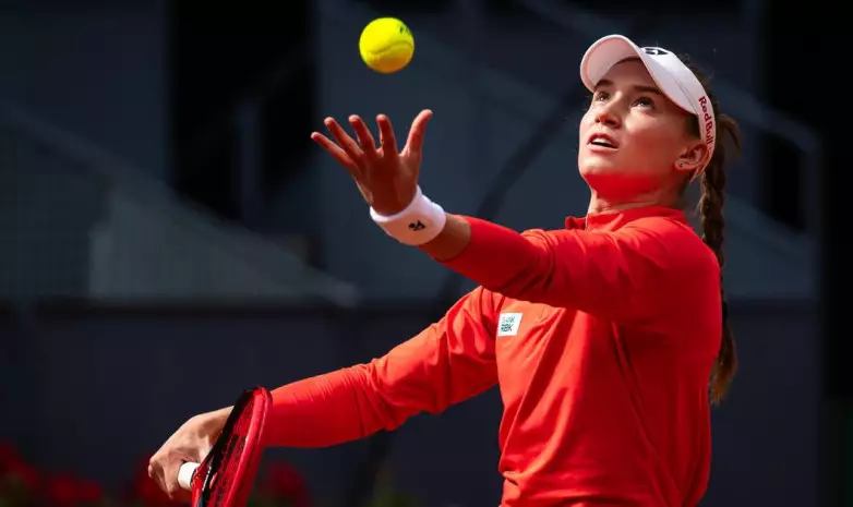 Елена Рыбакина провела фотосессию перед стартом Australian Open-2025