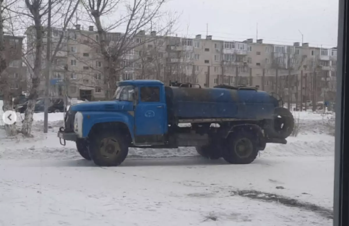 Дети учатся в школе, затопленной фекалиями в Степногорске