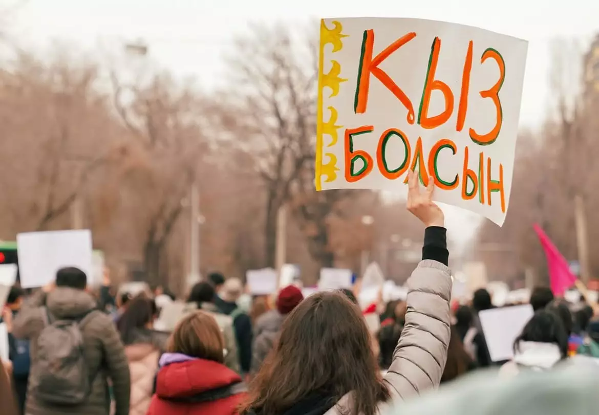 Власти Алматы вновь не разрешили феминисткам провести митинг 8 марта