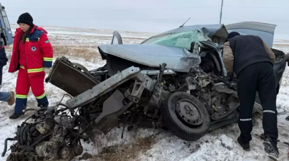 Двое погибли в результате ДТП на трассе в Атырауской области