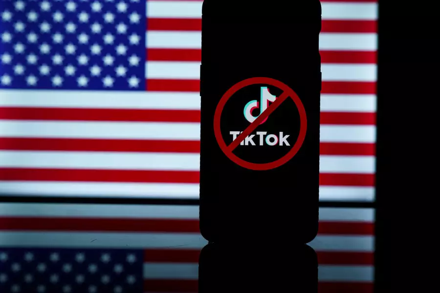  АҚШ-та TikTok Трамптың инаугурациясына бір күн қалғанда бұғатталды