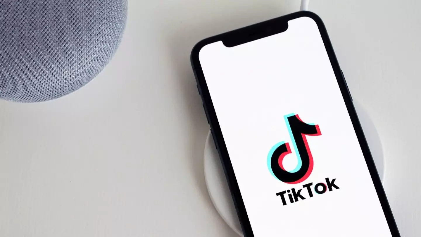 TikTok начал восстанавливать работу в США, после обещания Трампа