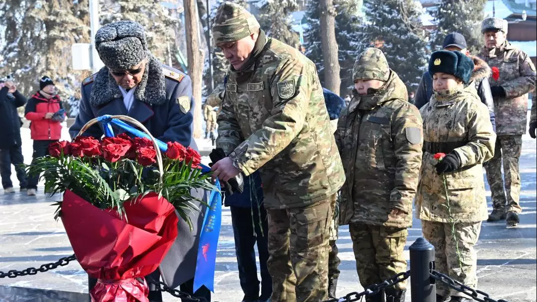 В Алматы почтили память героев Великой Отечественной войны