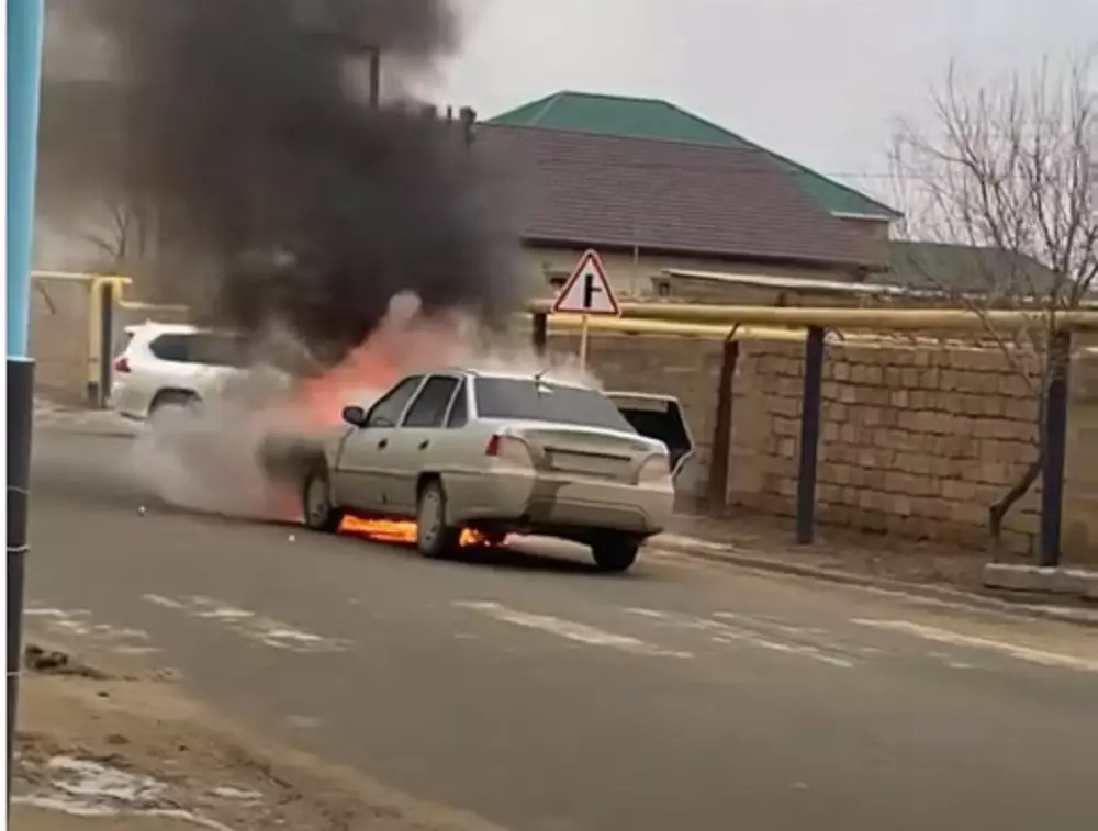 В Бейнеу полностью сгорел автомобиль27.01.2025 13:00 - новости на Lada.kz