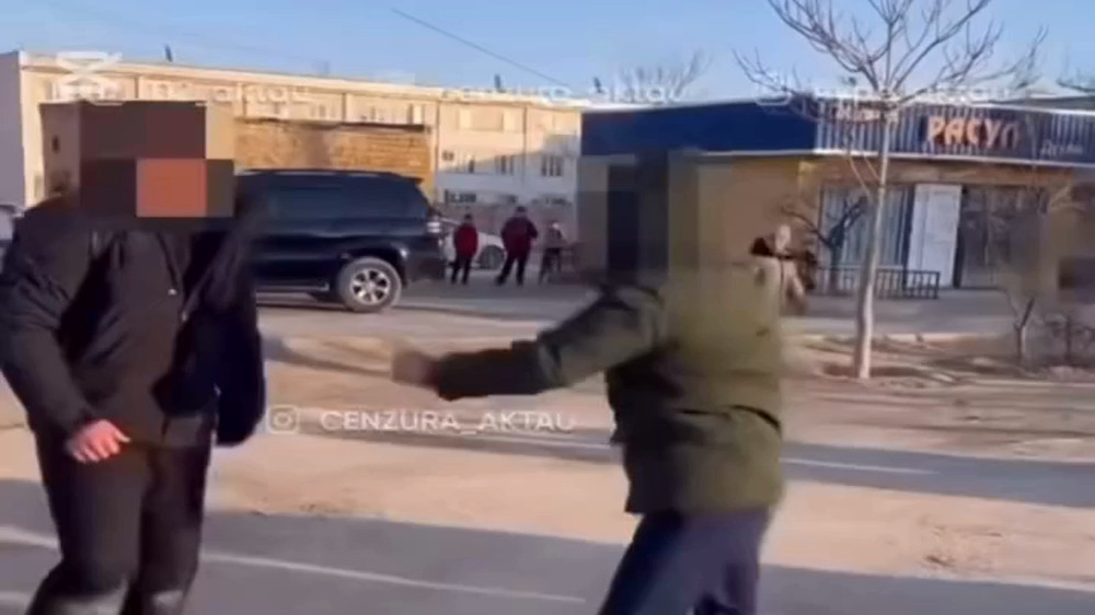 В Актау наказали родителей школьника, снимавшего драку на телефон