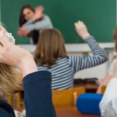 Что делать учителю, если ученики его травят или пытаются сорвать урок