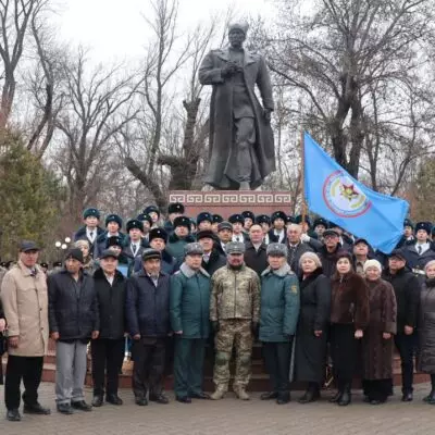 В Шымкенте почтили память генерала Сабыра Рахимова