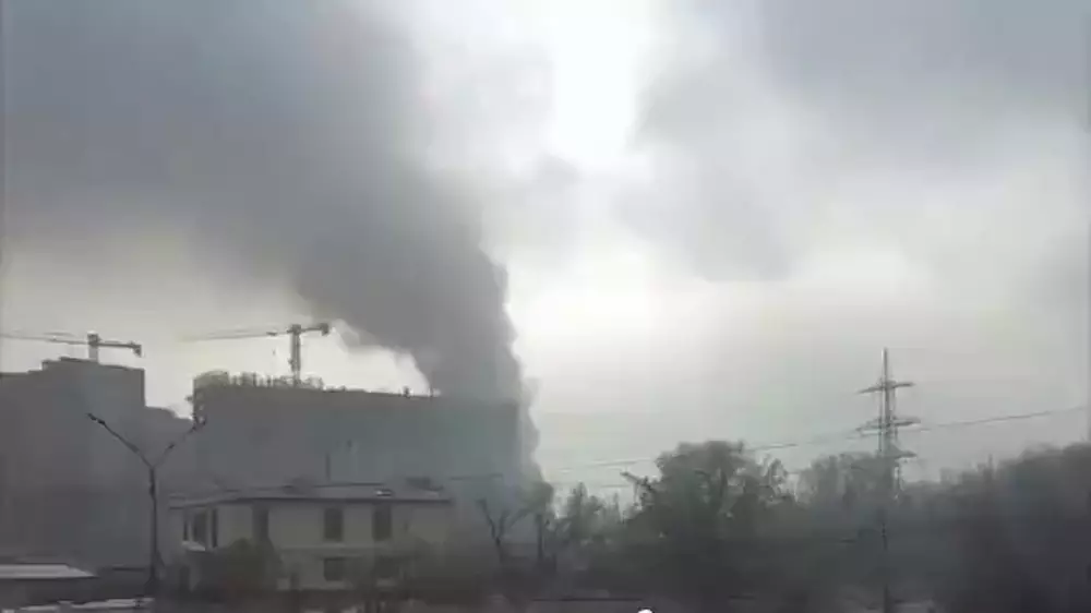 Алматыда автопойыз көмегімен ірі өрт сөндіріліп жатыр