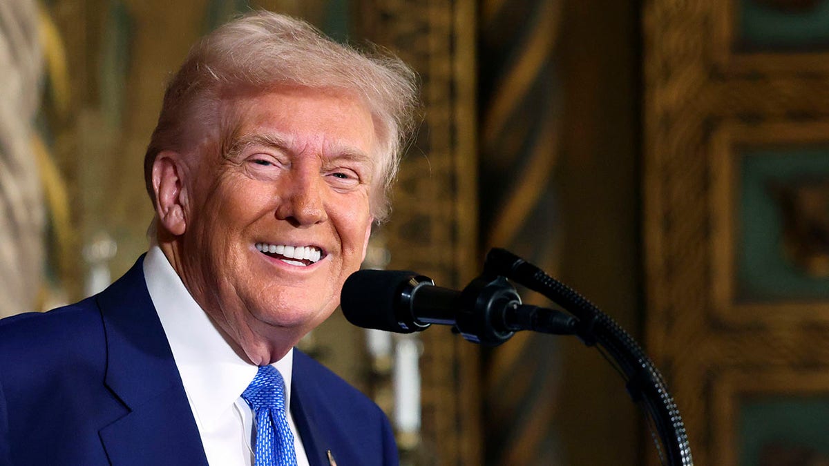 Трамп планирует подписать указ о прекращении всех федеральных льгот для нелегальных иммигрантов.