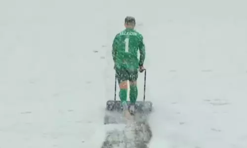 Конфуз произошел во время матча КПЛ. Видео