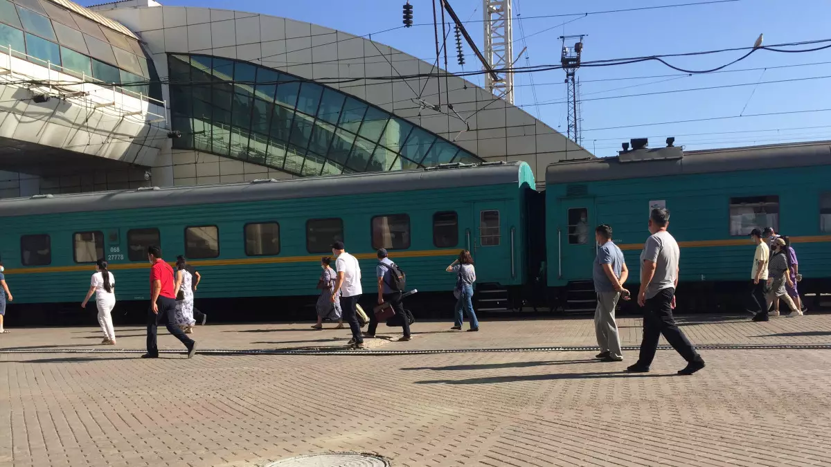 "Беделімізге әсер етеді". Бектенов ескі вокзалдардың мәселесін айтты