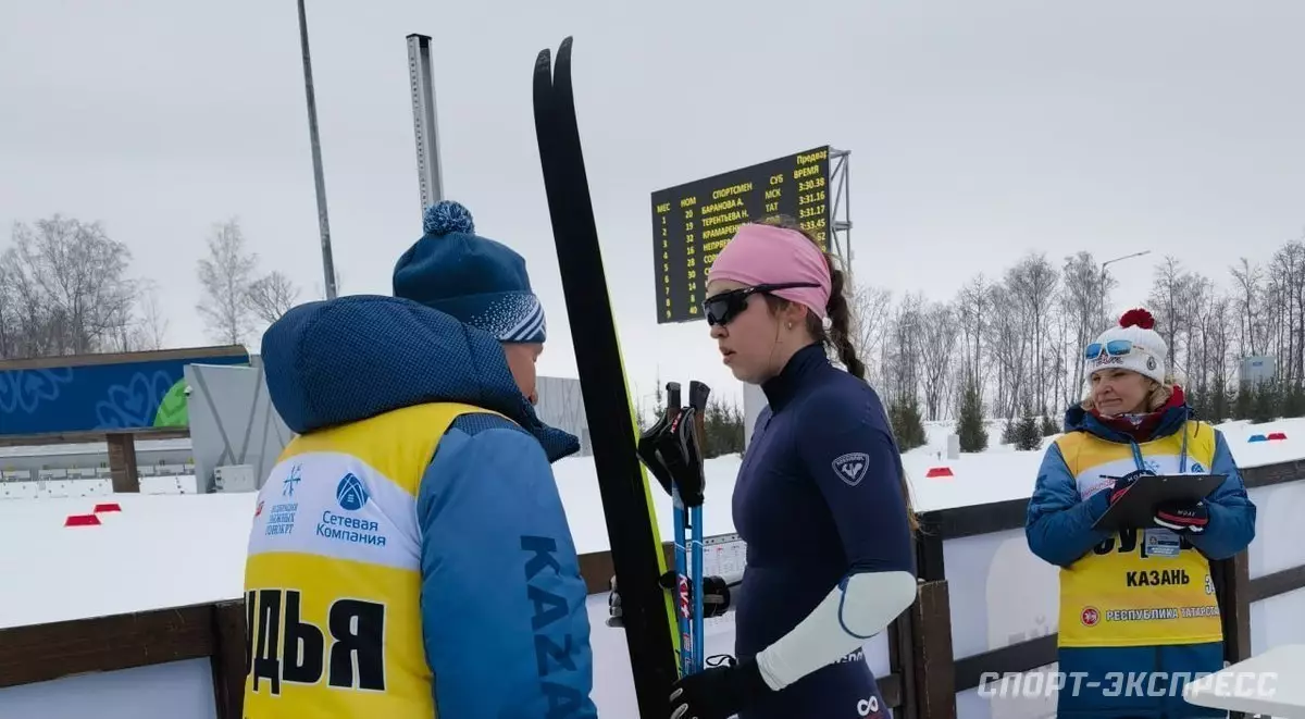 Лыжница Лещенко получила дисквалификацию на чемпионате России за длину палок