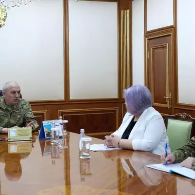 Министр обороны анонсировал расширение полномочий Комитета солдатских матерей