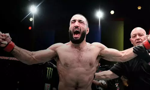 «Я покажу „Канело“». Чемпион UFC из дивизиона Рахмонова сделал громкое заявление