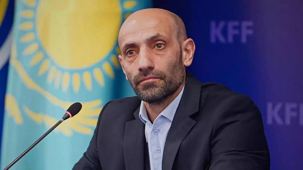 Али Алиев рассказал, чем футболисты сборной Казахстана удивили его перед стартом в квалификации ЧМ-2026
