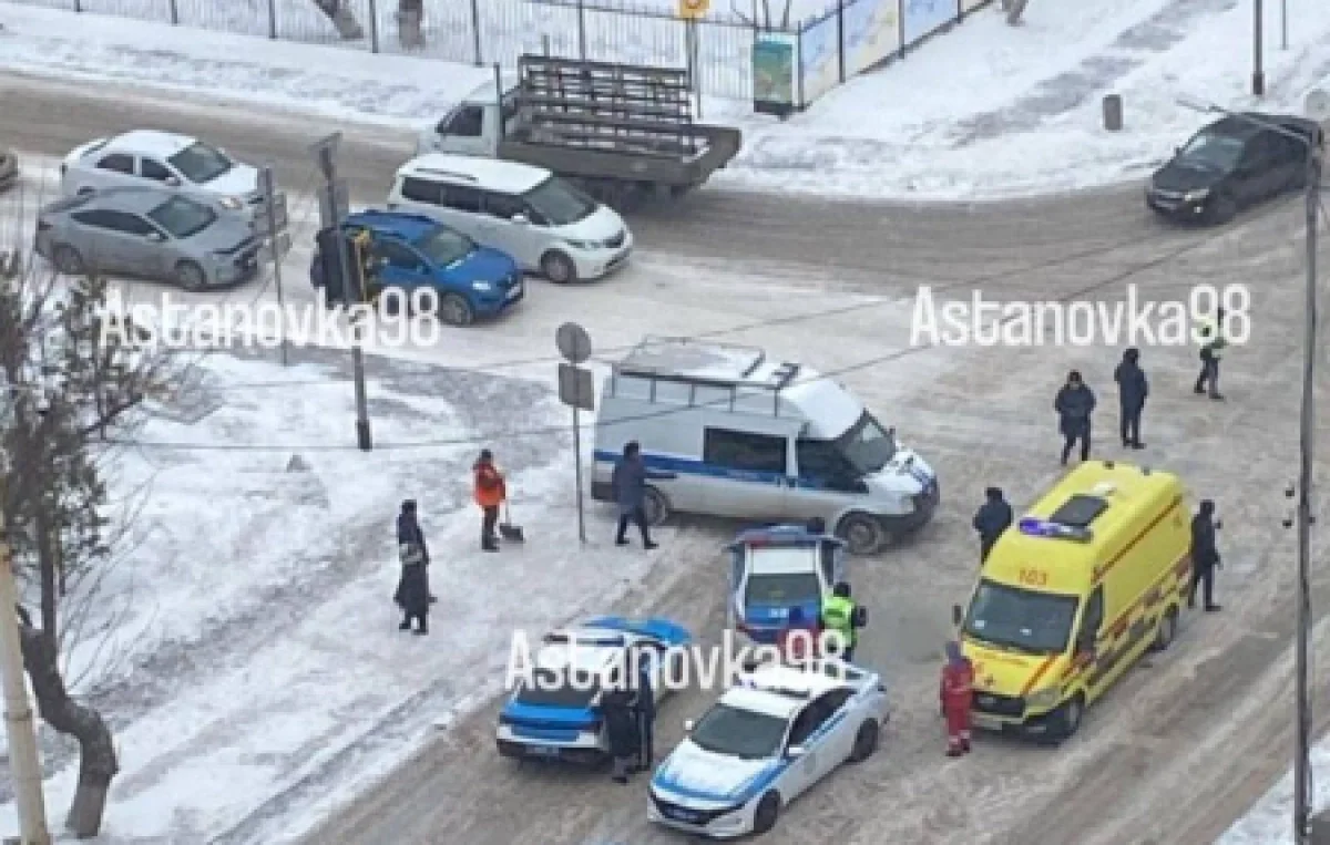 КамАЗ насмерть сбил школьницу в Астане: грузовикам ограничат проезд возле школы