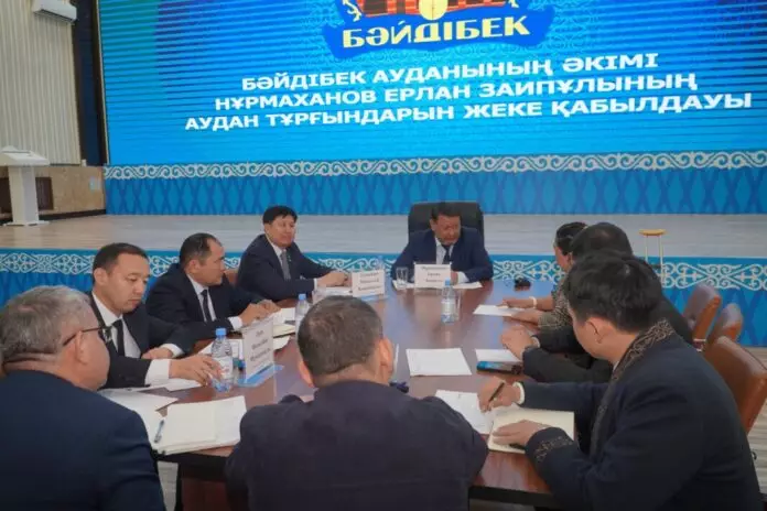 Бәйдібек ауданының әкімі Е.Нұрмаханов тұрғындарымен қоғамдық қабылдау өткізді