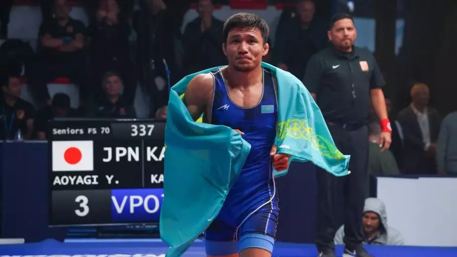 Нуркожа Кайпанов вышел в финал чемпионата Азии по борьбе 2025