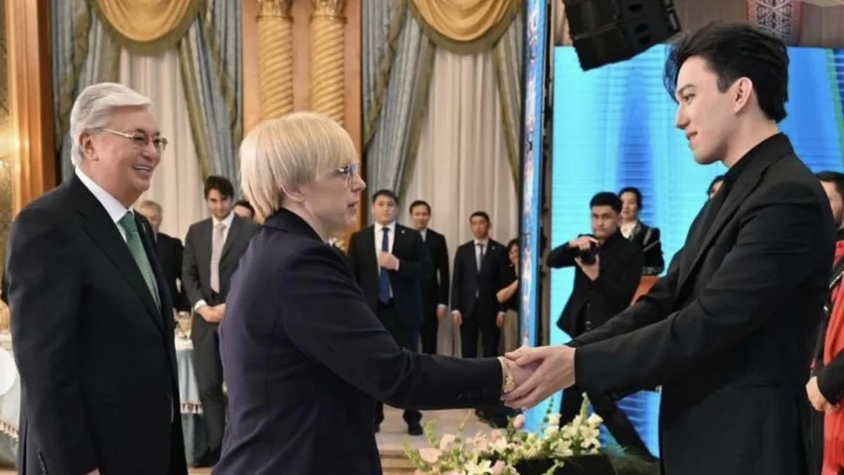 Димаш Құдайберген Ақордада Словения президентінің Қазақстанға ресми сапары аясында өнер көрсетті