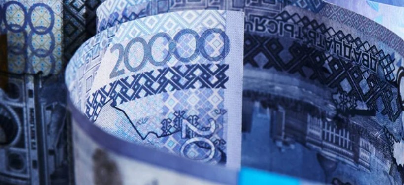 От задолженности по решению суда попыталась уклониться жительница области Абай