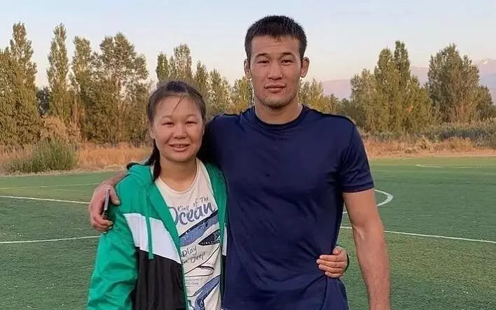 Родная сестра казахстанского бойца UFC Шавката Рахмонова, родила дочь
