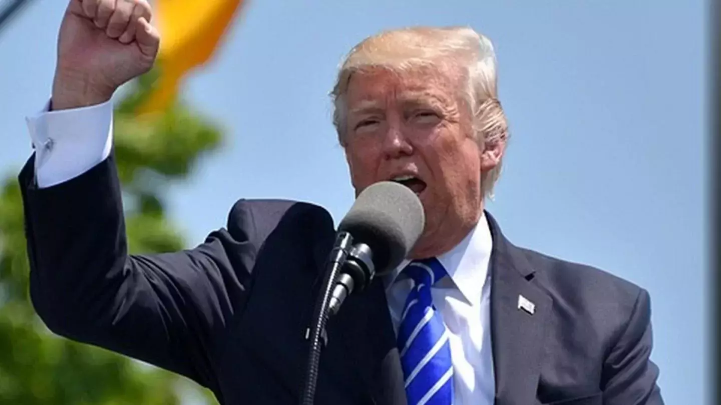 «Держитесь! Легко не будет!» — Дональд Трамп призывал сограждан к стойкости