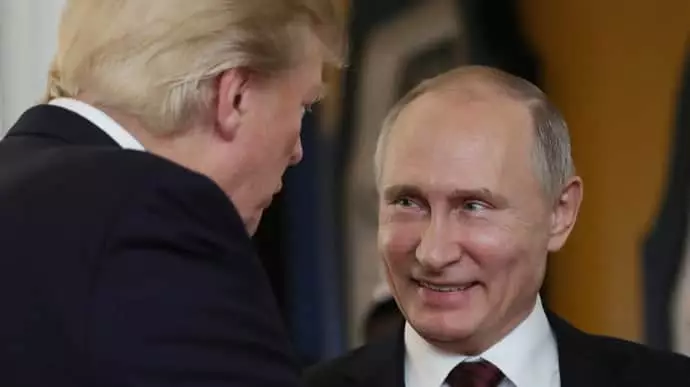 Трамп не обложил Россию тарифами, чтобы не мешать переговорам