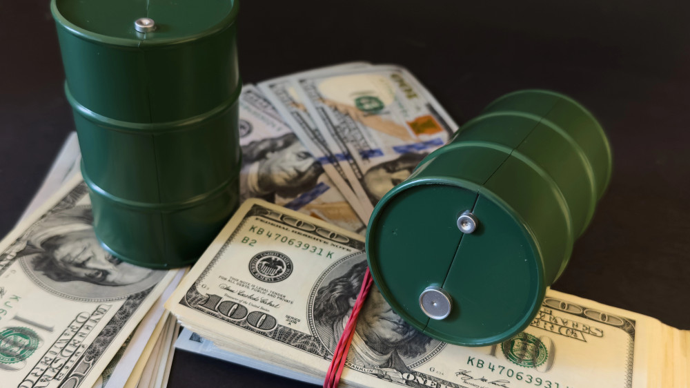 Цена нефти Brent опустилась ниже 63 долларов за баррель